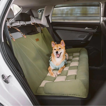 Asiento de Coche para Perros Grandes con Cojines de Viaje y Seguridad para el Asiento Trasero – Chessboard Lounge - KNICHE