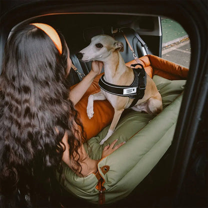Asiento Elevado Deluxe Grande para Perros en Cuero Sintético – Explorer edition - KNICHE